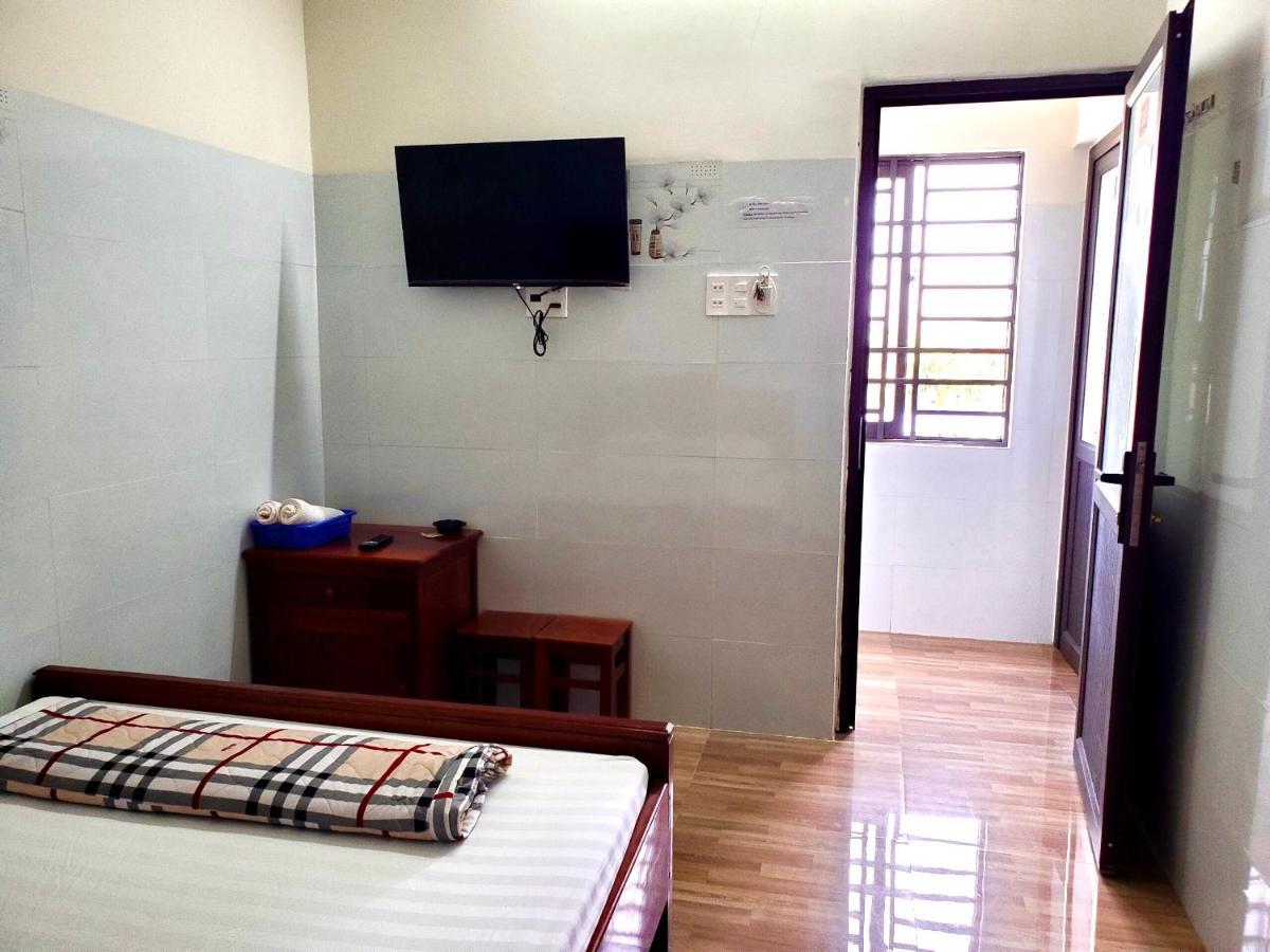 Nha Nghi Thanh Duy Quảng Ngãi Exteriör bild